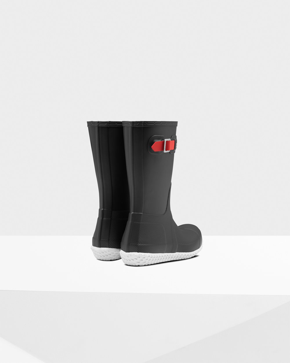 Mens Short Rain Boots - Hunter Original Flat Heel Calendar Sole (70TZHBROY) - Black/Red
